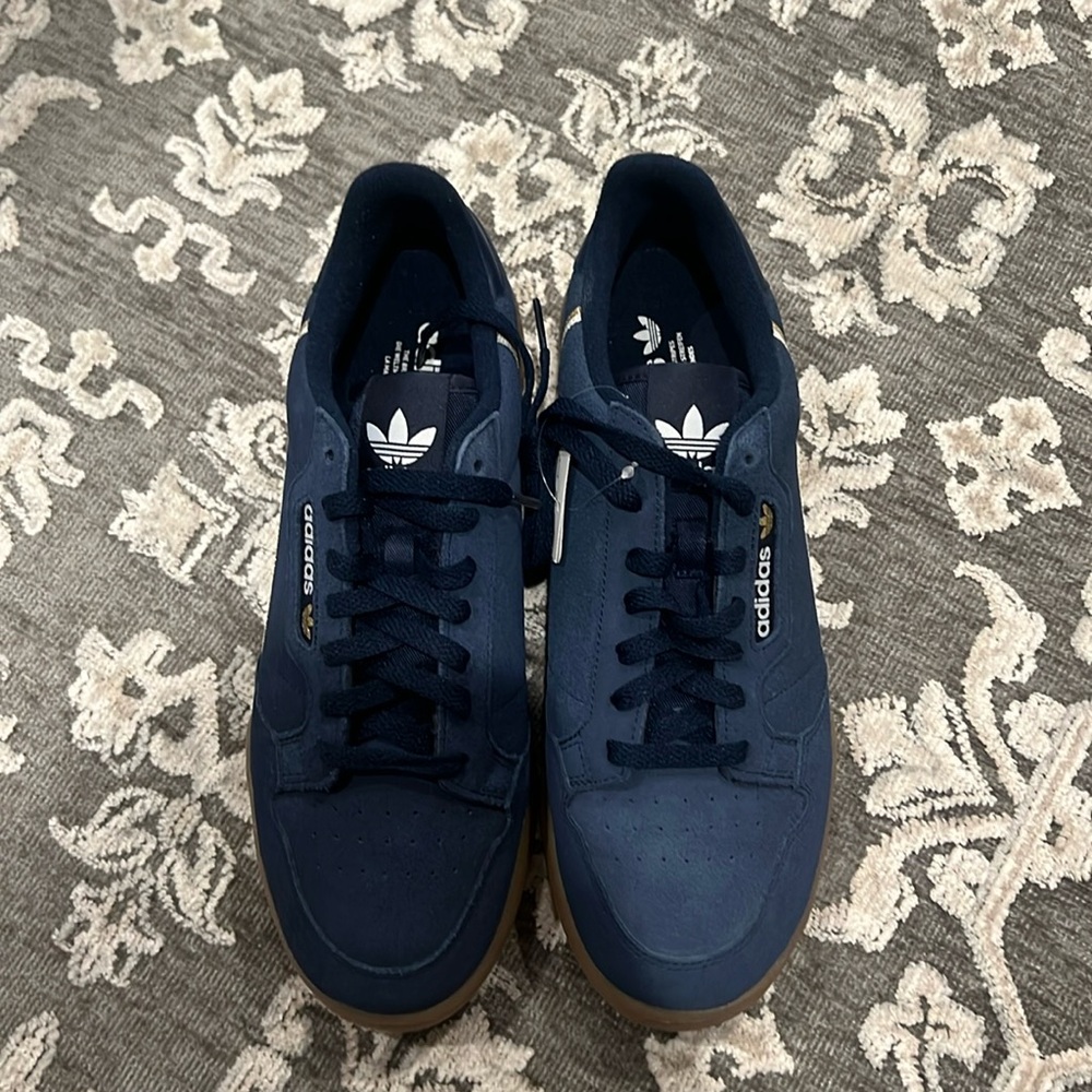 Brand new Sz 10.5 Adidas Continental 80’s Suede ‘Collegiate Navy’ NO BOX